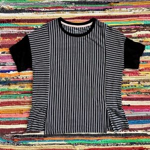DKNY ~ Black white striped tee